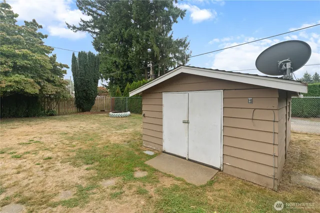 $600,000 | 1717 E Street, Lynden, WA 98264