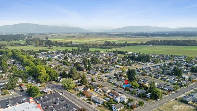 $600,000 | 1717 E Street, Lynden, WA 98264