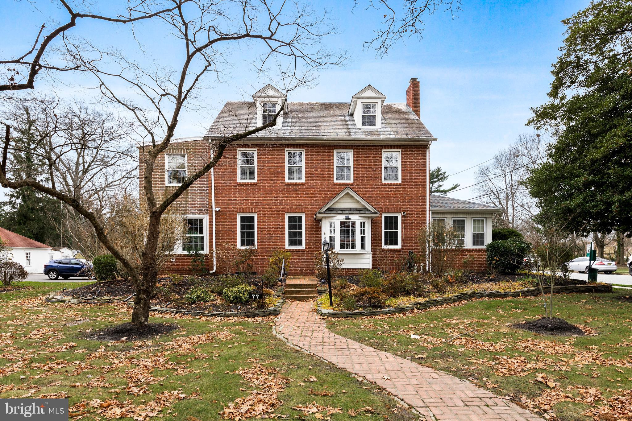 77 East Main St  