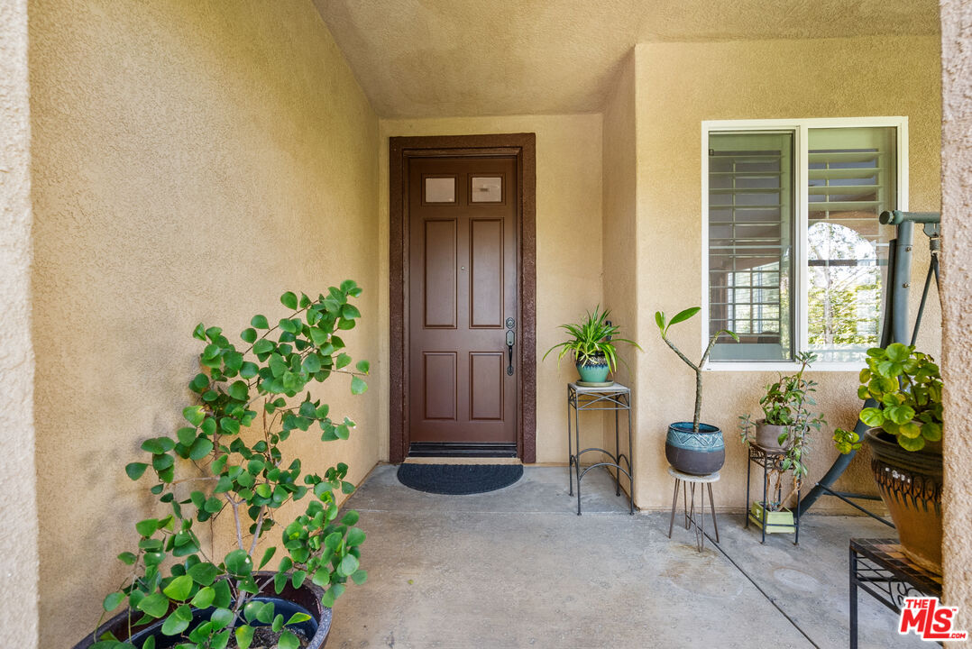 25618 Henley Way Stevenson Ranch, CA 91381 - Photo 11 of 47