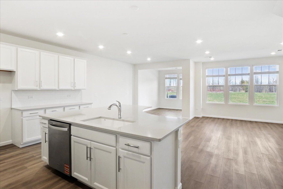 608 Switchgrass Way, Unit 61003 Bolingbrook, IL 60490 - Photo 16 of 32