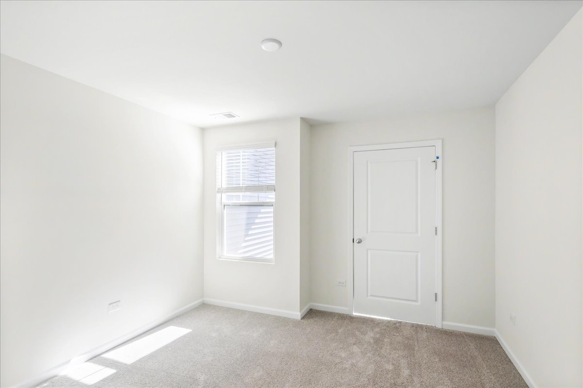 608 Switchgrass Way, Unit 61003 Bolingbrook, IL 60490 - Photo 27 of 32