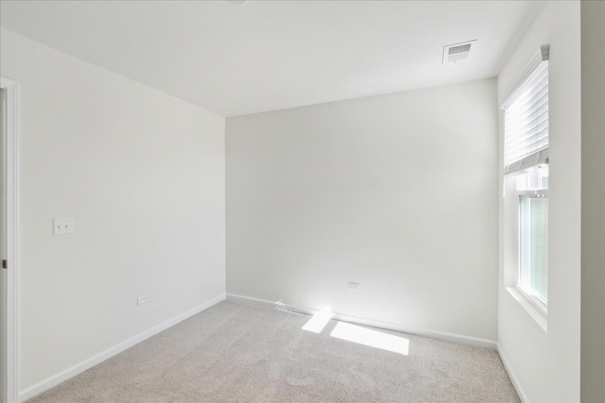 608 Switchgrass Way, Unit 61003 Bolingbrook, IL 60490 - Photo 28 of 32