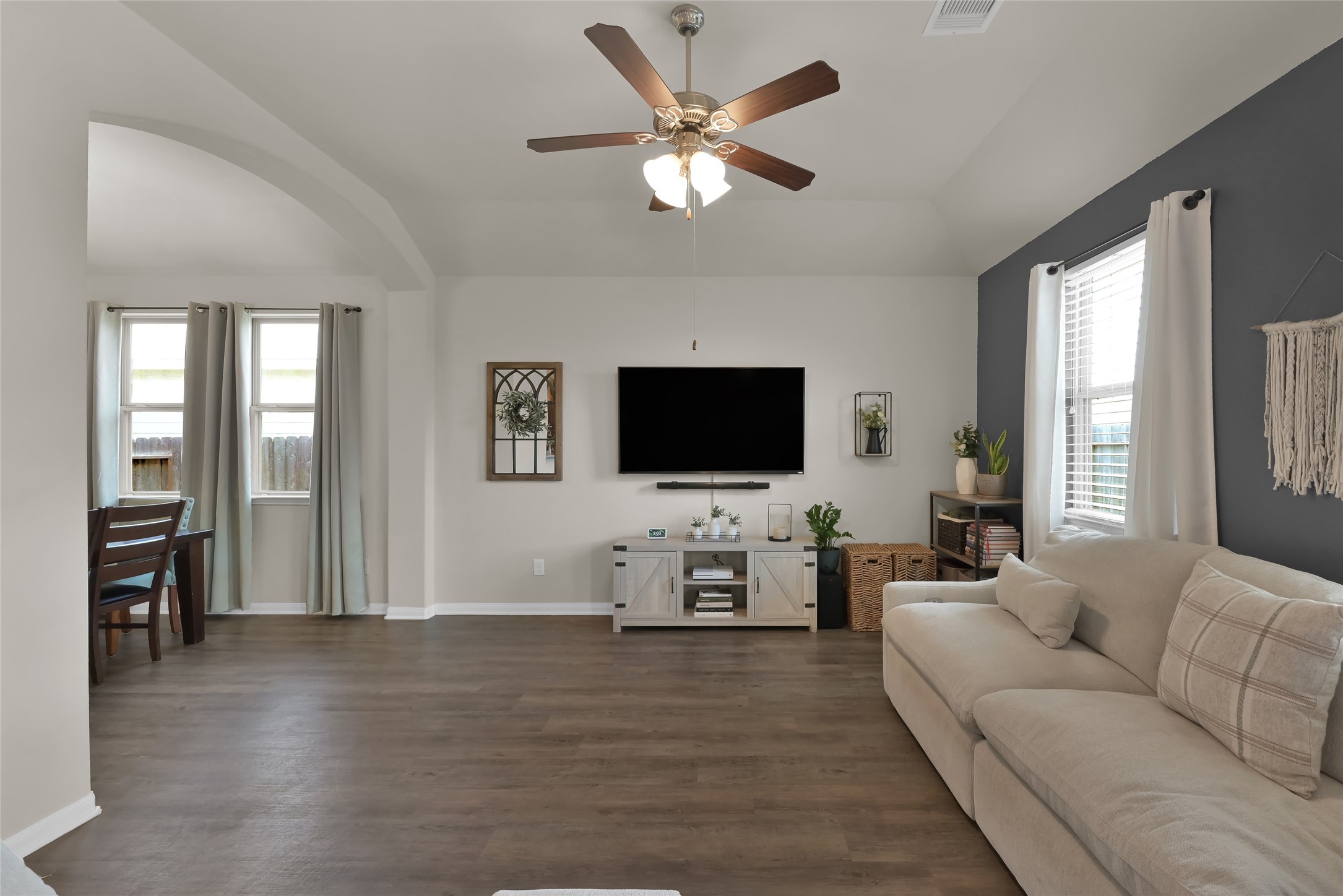 3630 Karissa Road Conroe, TX 77306 - Photo 9 of 41