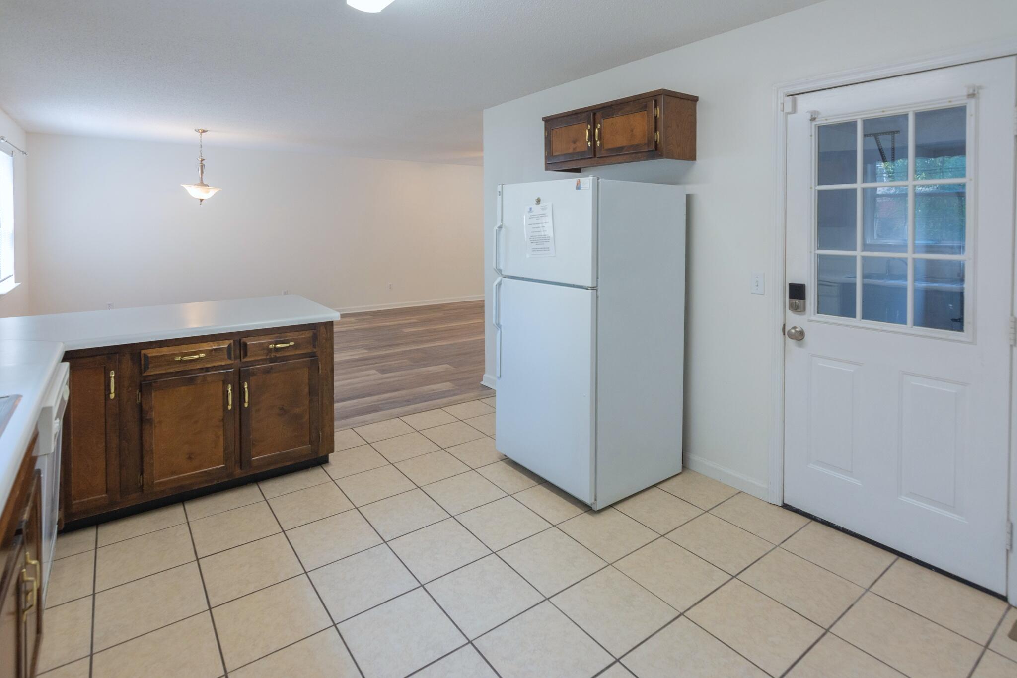 1240 North Concord Road, Unit E Chattanooga, TN 37421 - Photo 9 of 34 1240NConcordRdAptE-9