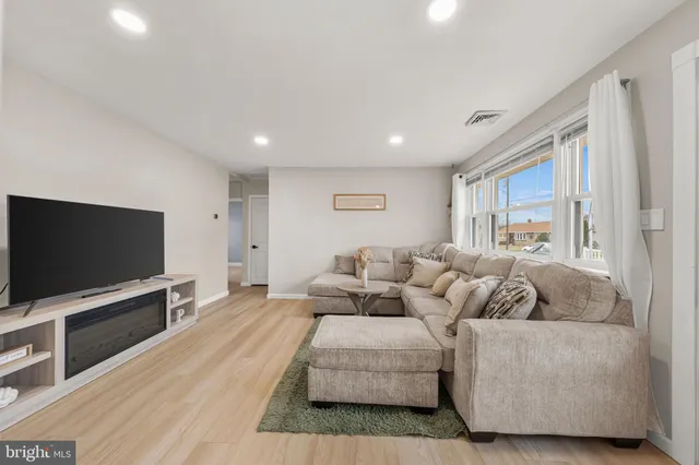 $315,000 | 820 Mt Road, Burlington, NJ 08016