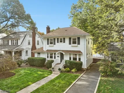 $899,999 | 23 Kensington Terrace, Maplewood, NJ 07040