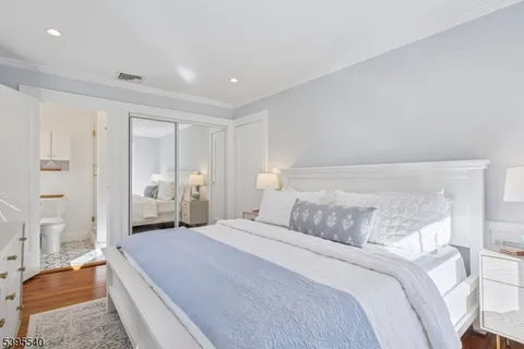 $899,999 | 23 Kensington Terrace, Maplewood, NJ 07040