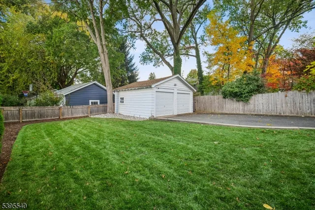 $899,999 | 23 Kensington Terrace, Maplewood, NJ 07040