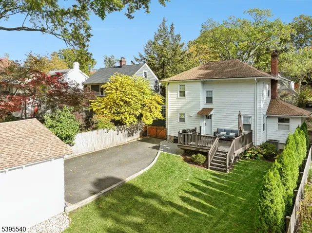 $899,999 | 23 Kensington Terrace, Maplewood, NJ 07040