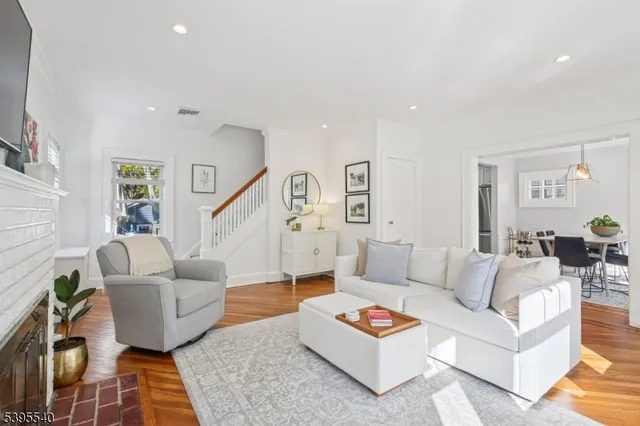 $899,999 | 23 Kensington Terrace, Maplewood, NJ 07040