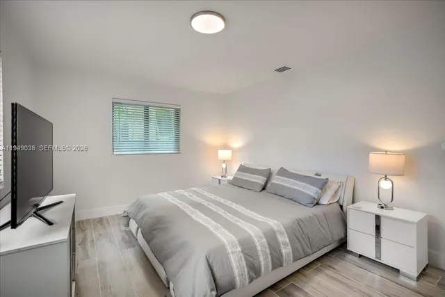 $5,000 | 70 Northwest 47th Terrace, Unit 70, Miami, FL 33127