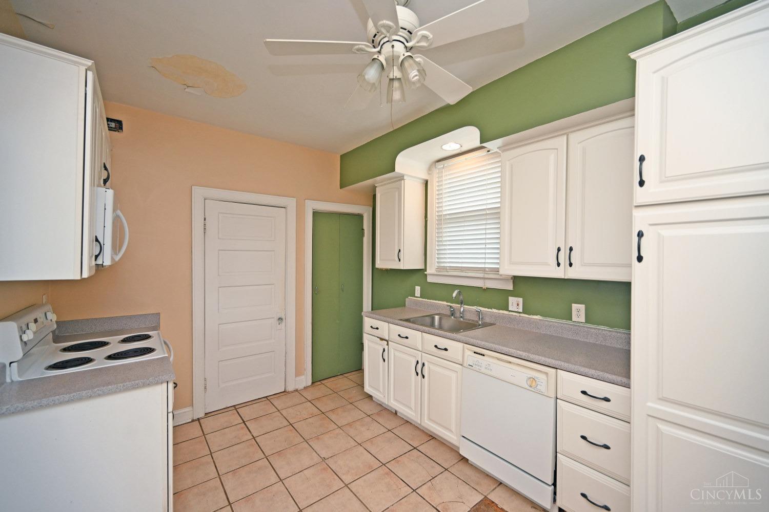 4802 Rapid Run Road Cincinnati, OH 45238 - Photo 18 of 36