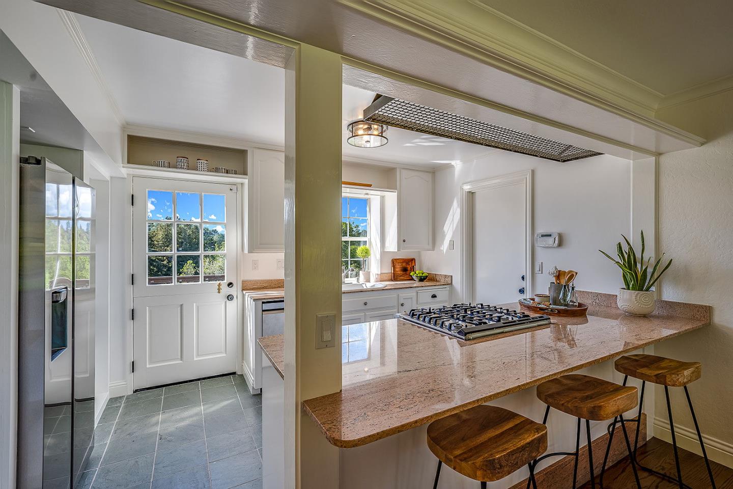 1170 Larkin Valley Road Watsonville, CA 95076 - Photo 12 of 63 Gallery Image 12