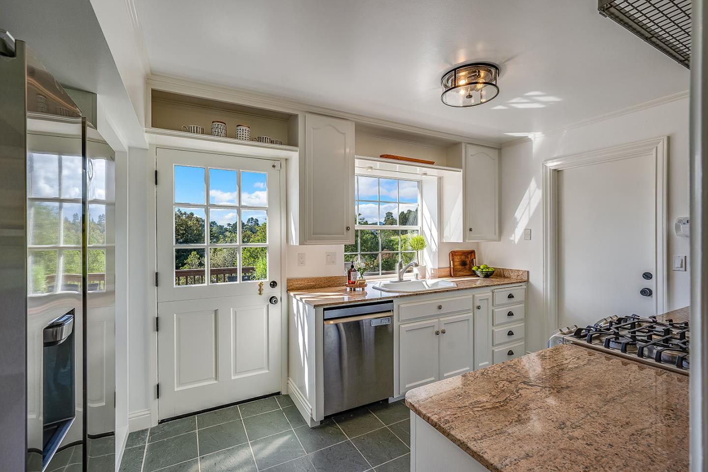 1170 Larkin Valley Road Watsonville, CA 95076 - Photo 9 of 63 Gallery Image 9