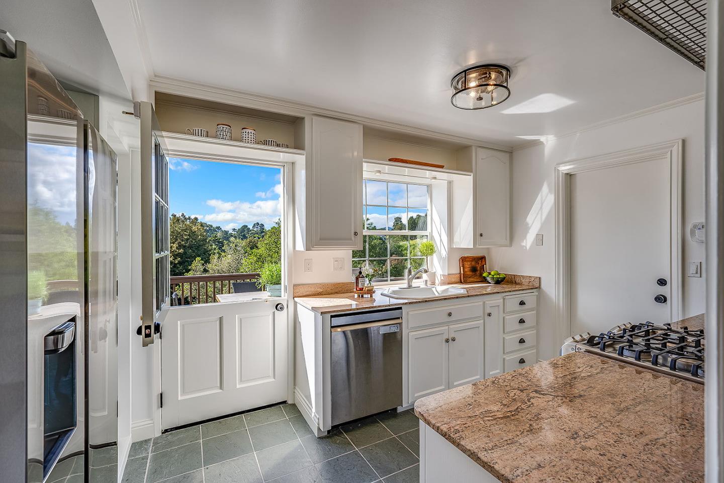 1170 Larkin Valley Road Watsonville, CA 95076 - Photo 10 of 63 Gallery Image 10