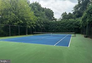 700 Avondale Road, Unit 5L Wallingford, PA 19086 - Photo 3 of 4 a view of tennis court