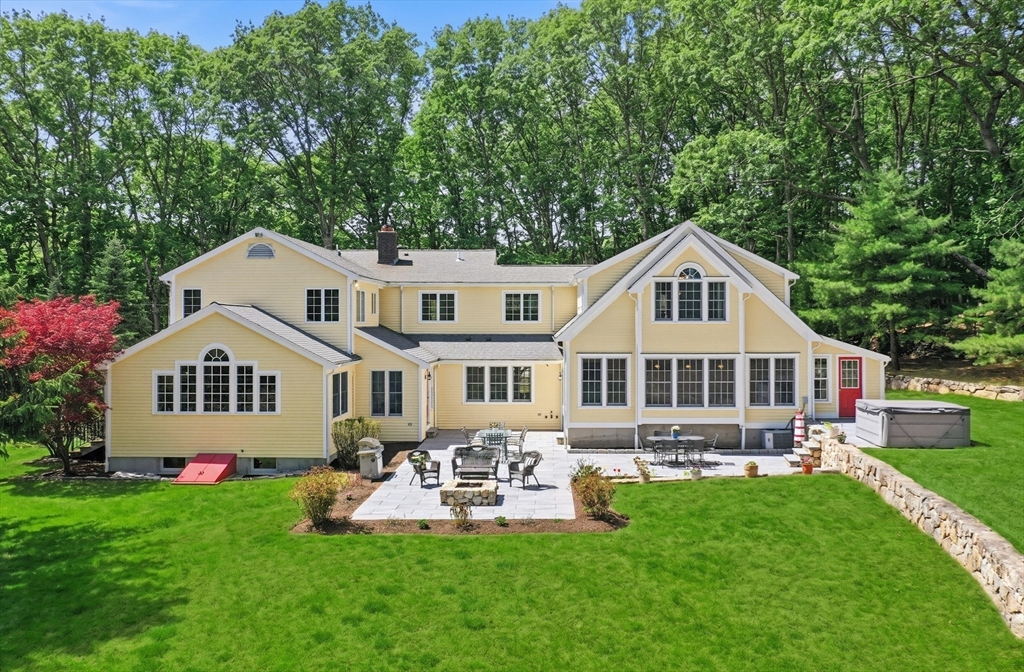 457 Hanlon Road Holliston, MA 01746 - Photo 4 of 42 Gallery Image 4