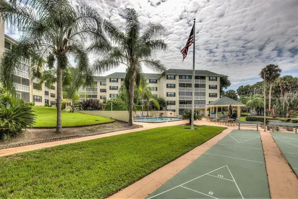 $1,725 | 101 North Grandview Street, Unit 203, Mount Dora, FL 32757