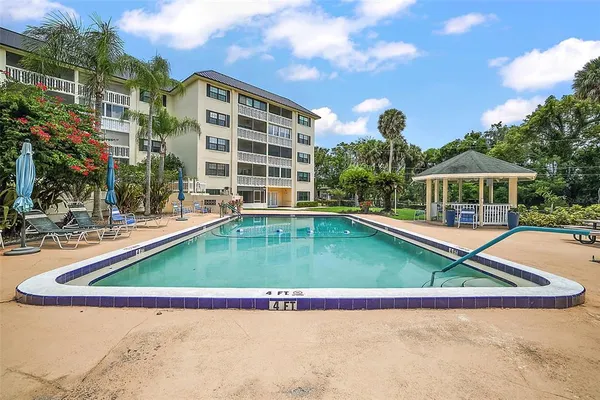 $1,725 | 101 North Grandview Street, Unit 203, Mount Dora, FL 32757