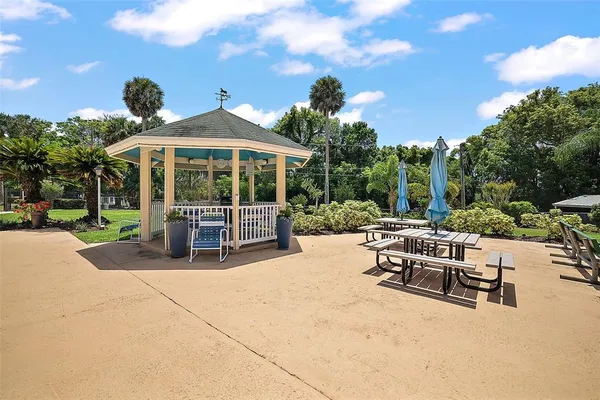 $1,725 | 101 North Grandview Street, Unit 203, Mount Dora, FL 32757