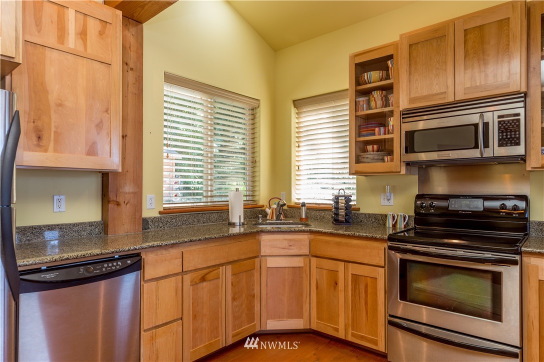 1270 East Quilcene Road Quilcene, WA 98376 - Photo 6 of 40 Gallery Image 6
