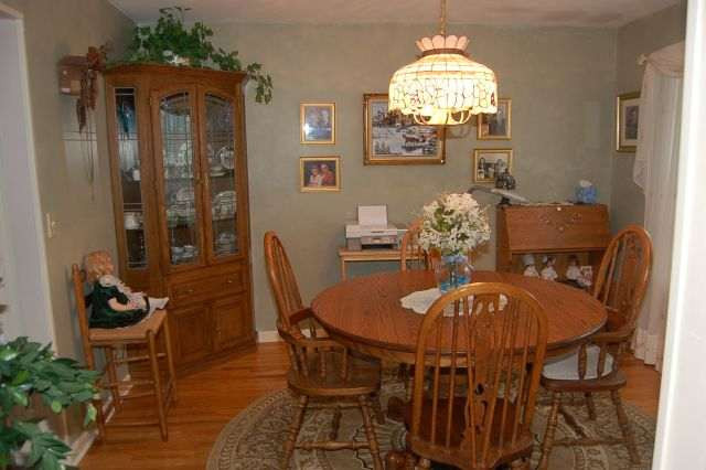 321 Consaul Road Schenectady, NY 12309 - Photo 5 of 12 Photo 5
