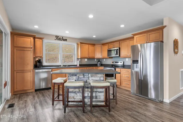 $568,500 | 301 Mountain Way, Sharps Chapel, TN 37866