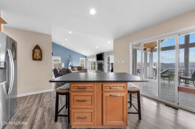 $568,500 | 301 Mountain Way, Sharps Chapel, TN 37866