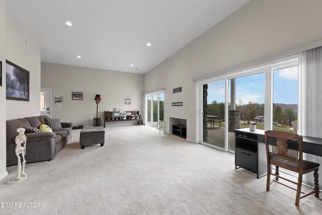 $568,500 | 301 Mountain Way, Sharps Chapel, TN 37866