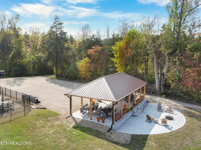 $568,500 | 301 Mountain Way, Sharps Chapel, TN 37866