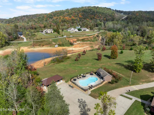 $568,500 | 301 Mountain Way, Sharps Chapel, TN 37866