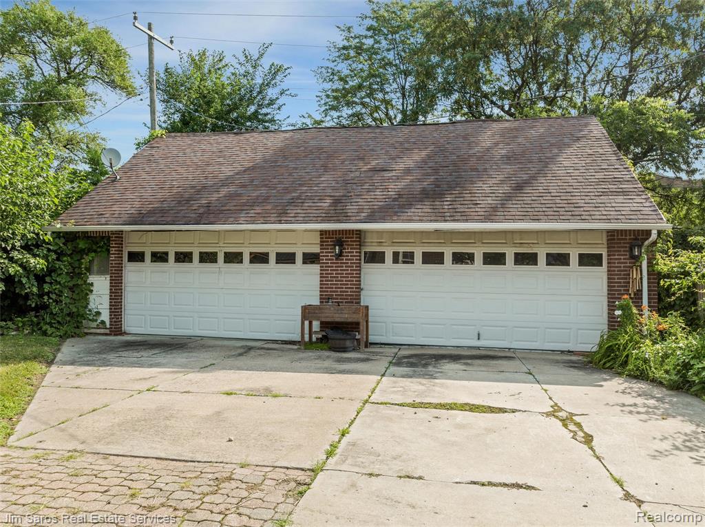 4134 Balfour Road Detroit, MI 48224 - Photo 3 of 31
