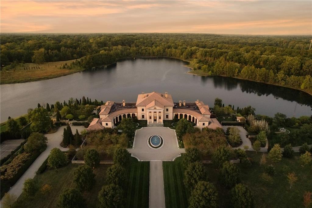 4501 North Michigan Road Indianapolis, IN 46228 - Photo 3 of 60