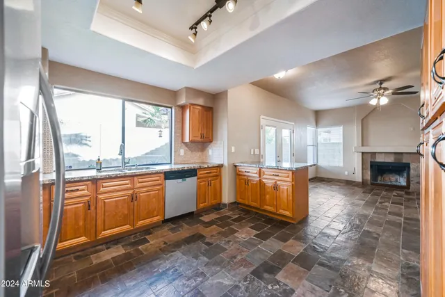 $3,100 | 9166 East Laurel Lane, Scottsdale, AZ 85260