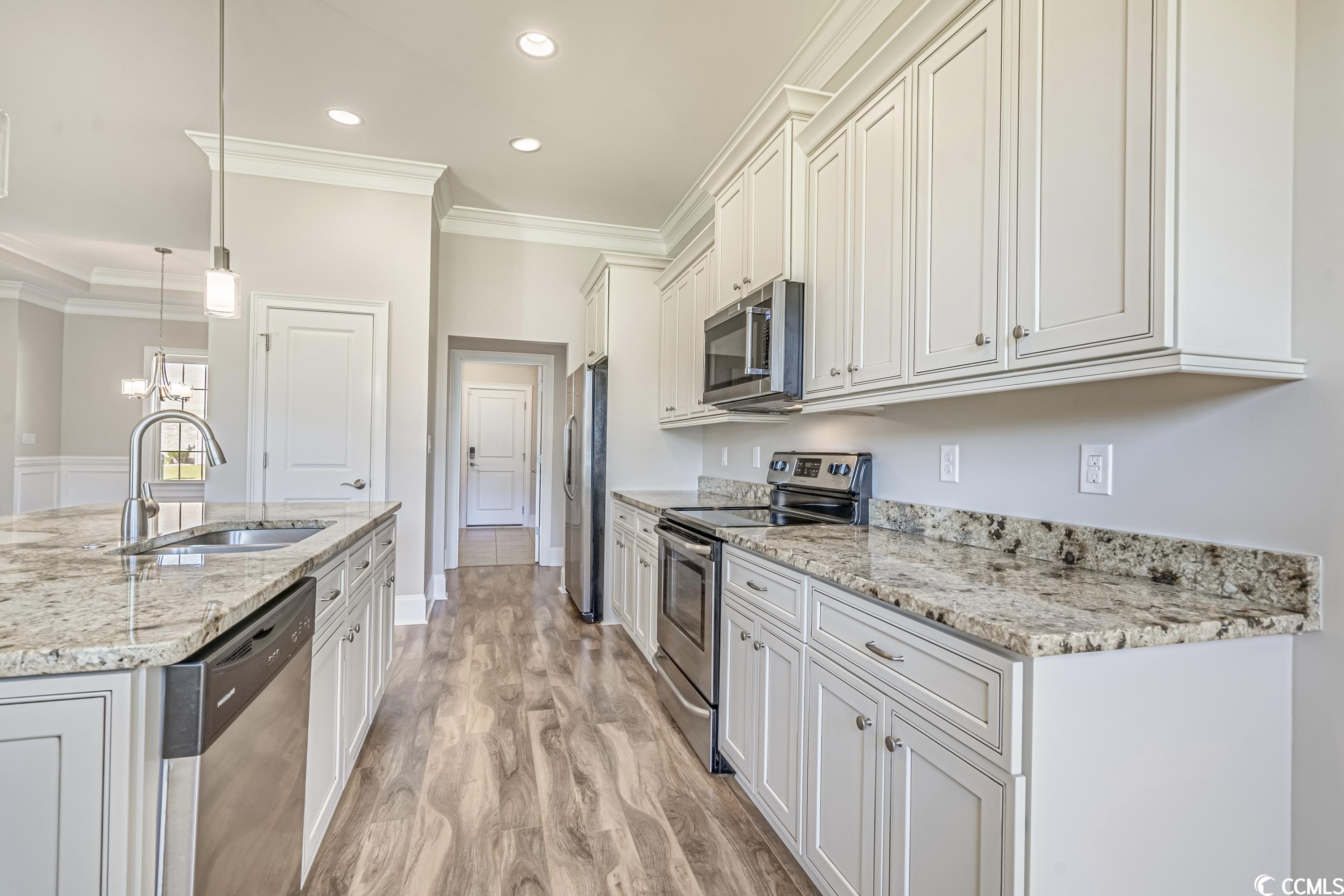 215 Cypress Estates Drive Murrells Inlet, SC 29576 - Photo 14 of 40