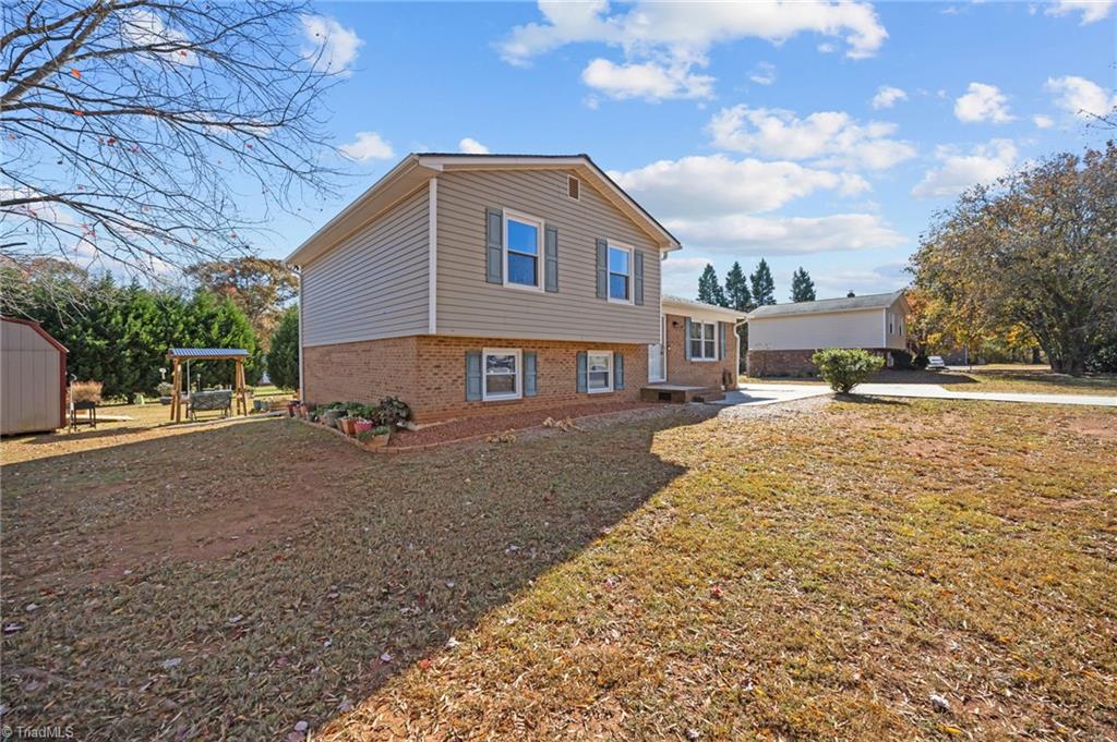 1547 New Jersey Church Road Lexington, NC 27292 - Photo 3 of 32