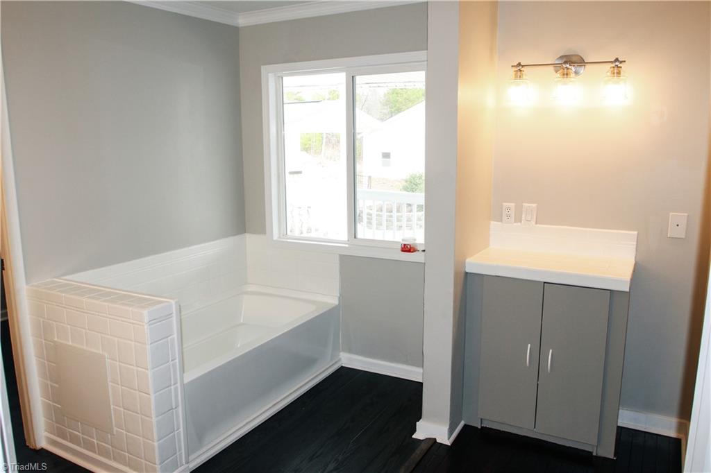 2010 Hamby Mountain Road Purlear, NC 28665 - Photo 24 of 50 Gallery Image 24