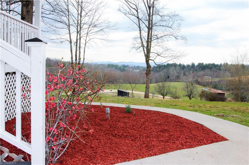 2010 Hamby Mountain Road Purlear, NC 28665 - Photo 4 of 50 Gallery Image 4
