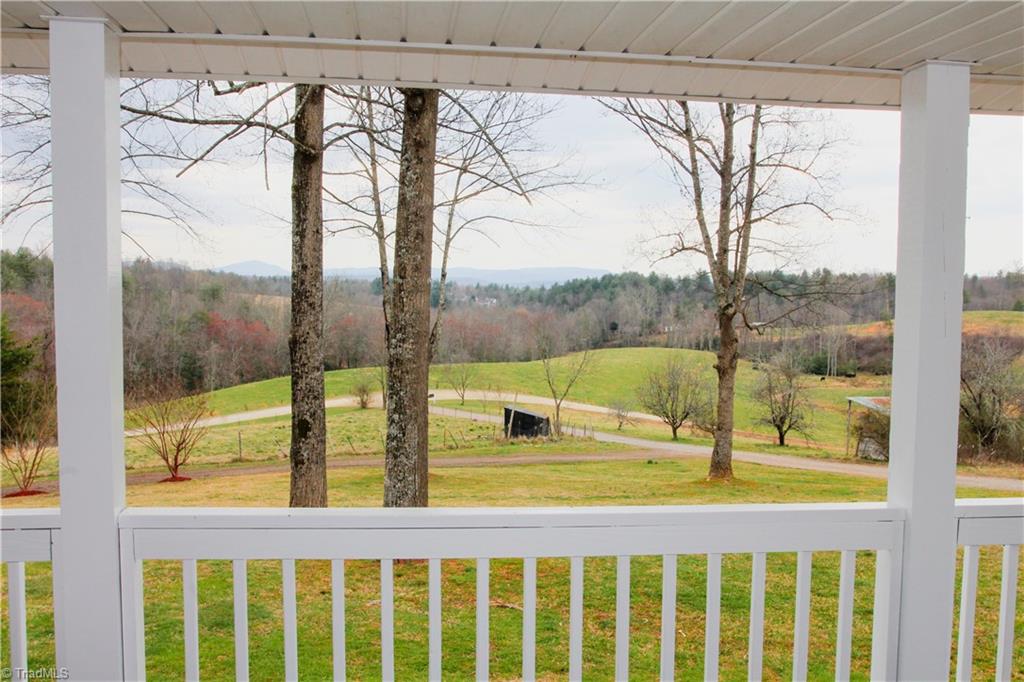2010 Hamby Mountain Road Purlear, NC 28665 - Photo 6 of 50 Gallery Image 6