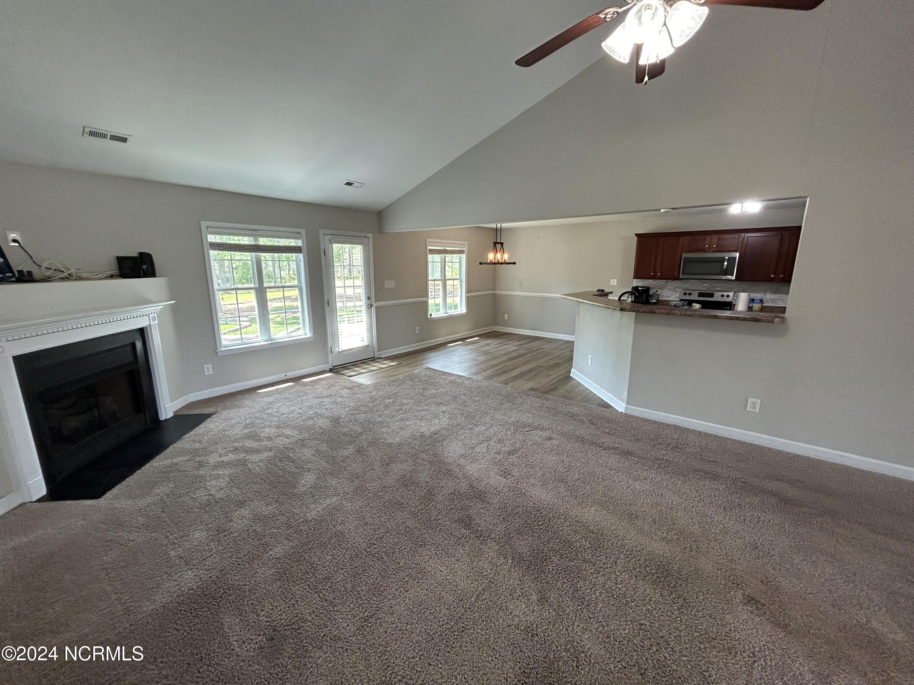 307 Moray Court Hubert, NC 28539 - Photo 7 of 32 307 Moray 2