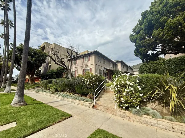 $495,000 | 111 West Mountain Street, Unit 2, Glendale, CA 91202
