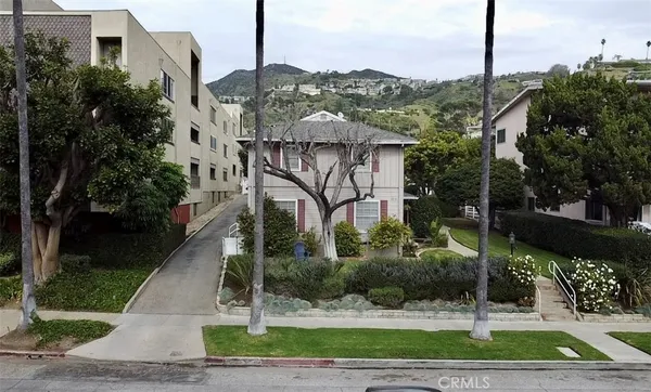 $495,000 | 111 West Mountain Street, Unit 2, Glendale, CA 91202