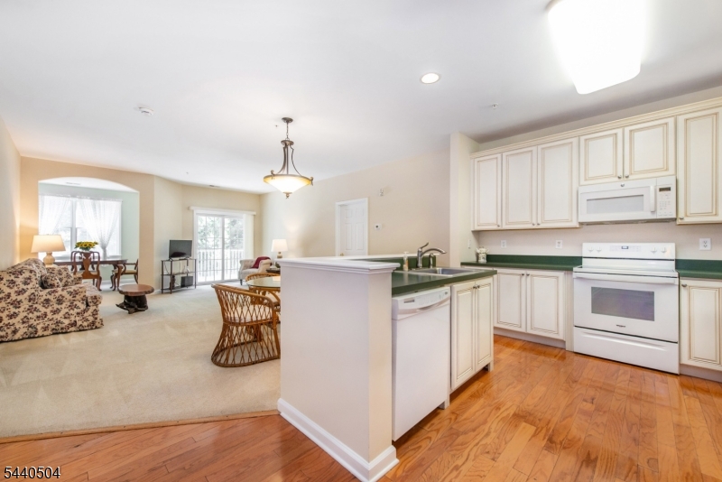 67 Ridgeview Lane Mount Arlington, NJ 07856 - Photo 2 of 14