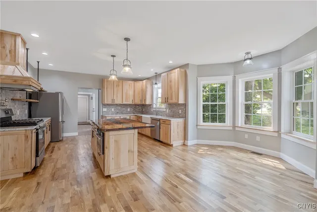 $649,000 | 8914 Jackson Street, Brutus, NY 13166