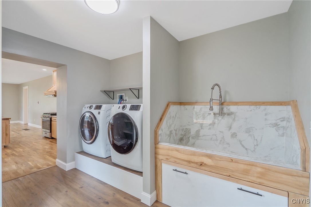 8914 Jackson Street Brutus, NY 13166 - Photo 25 of 50 1st Floor Laundry Room with Dog Washing Station!