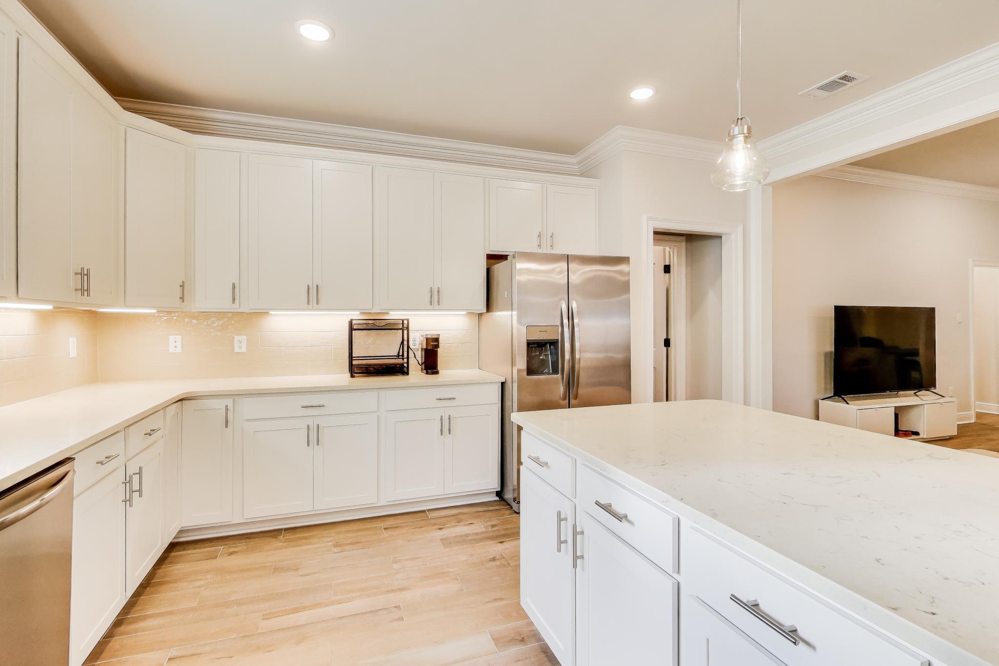 46 East Tweet Street Freeport, FL 32439 - Photo 14 of 59 Kitchen