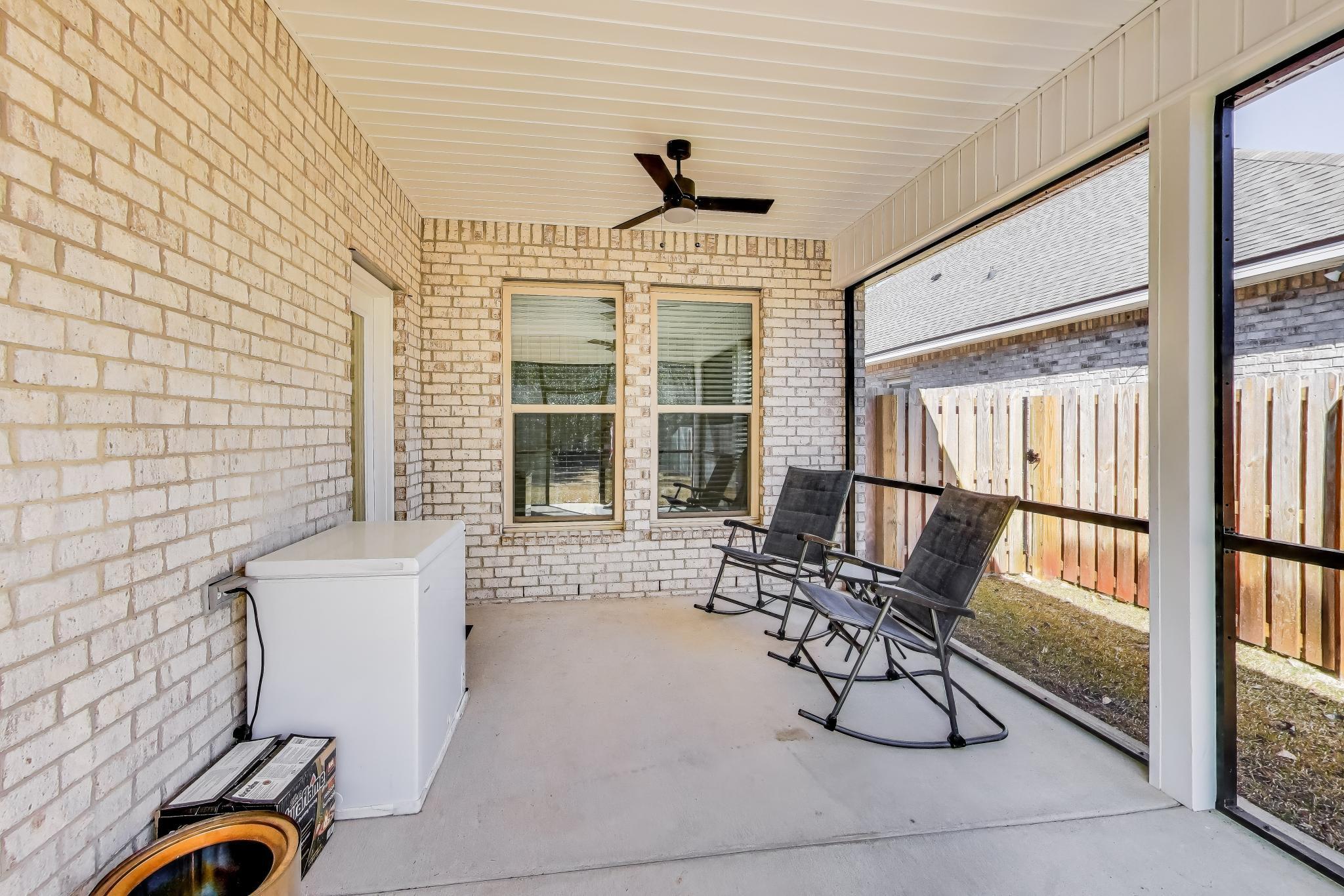 46 East Tweet Street Freeport, FL 32439 - Photo 36 of 59 a view of a chairs in balcony