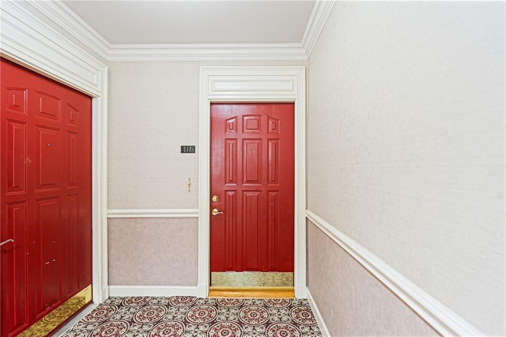 3334 Peachtree Road Northeast, Unit 312 Atlanta, GA 30326 - Photo 5 of 79 a view of a hallway