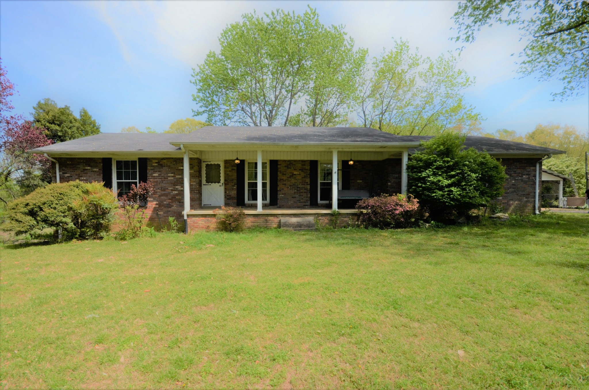 30 Remke Road Lawrenceburg, TN 38464 - Photo 1 of 49 front view of a house with a yard